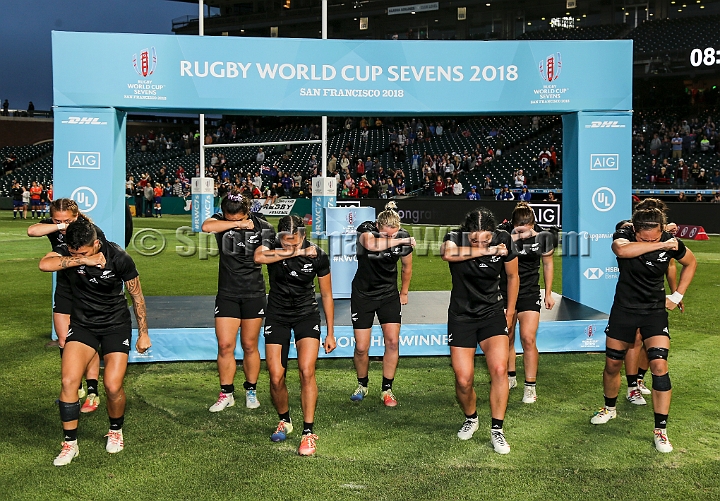 2018RugbySevensSat-53.JPG - New Zealand performed the traditional Haka war dance after defeating France (not pictured) 29-0 to win the women's championship finals of the 2018 Rugby World Cup Sevens, Saturday, July 21, 2018, at AT&T Park, San Francisco. (Spencer Allen/IOS via AP)